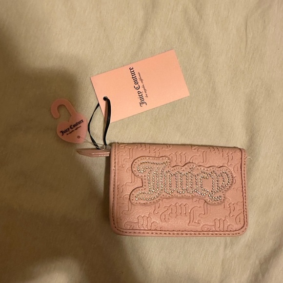 Juicy Couture Blush Pink Embossed Wallet - Picture 2 of 2
